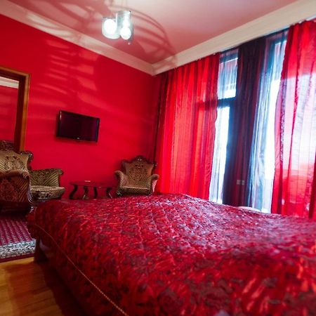 Hotel Amber Батуми Екстериор снимка