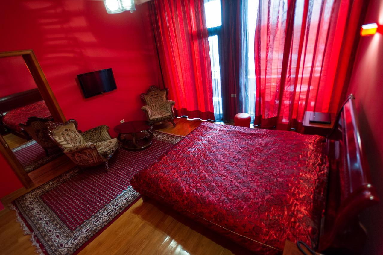 Hotel Amber Батуми Екстериор снимка