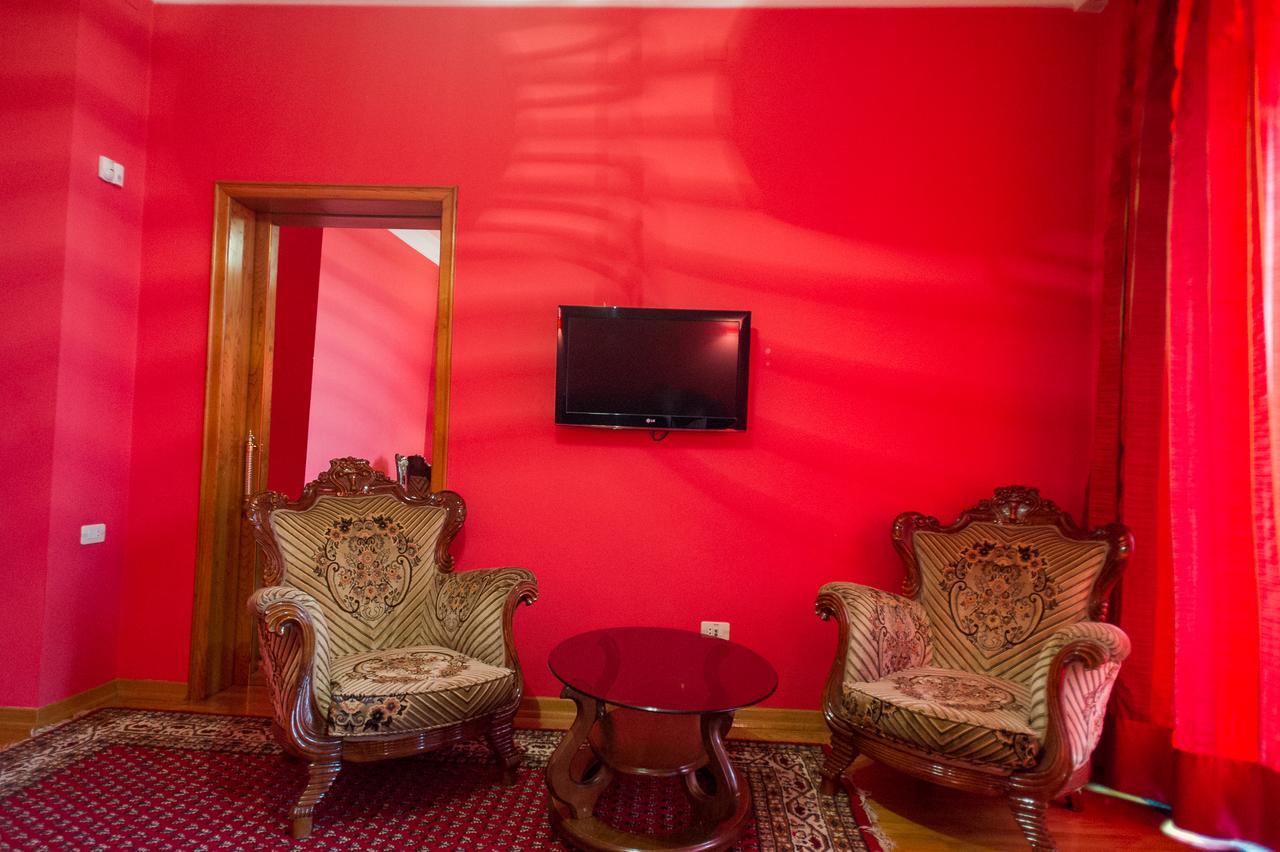 Hotel Amber Батуми Екстериор снимка