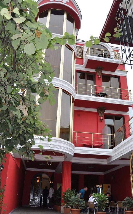 Hotel Amber Батуми Екстериор снимка