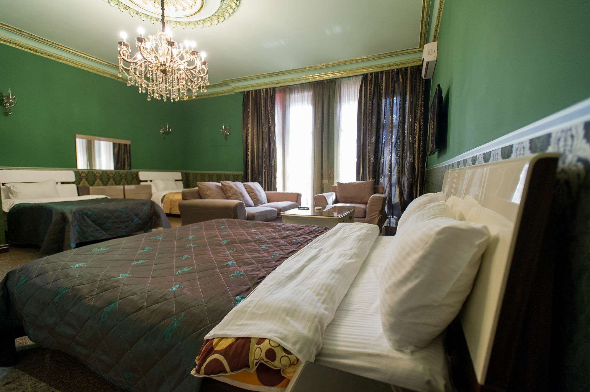 Hotel Amber Батуми Екстериор снимка